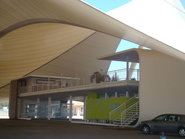 ENTRADA A LA MEGAVELARIA